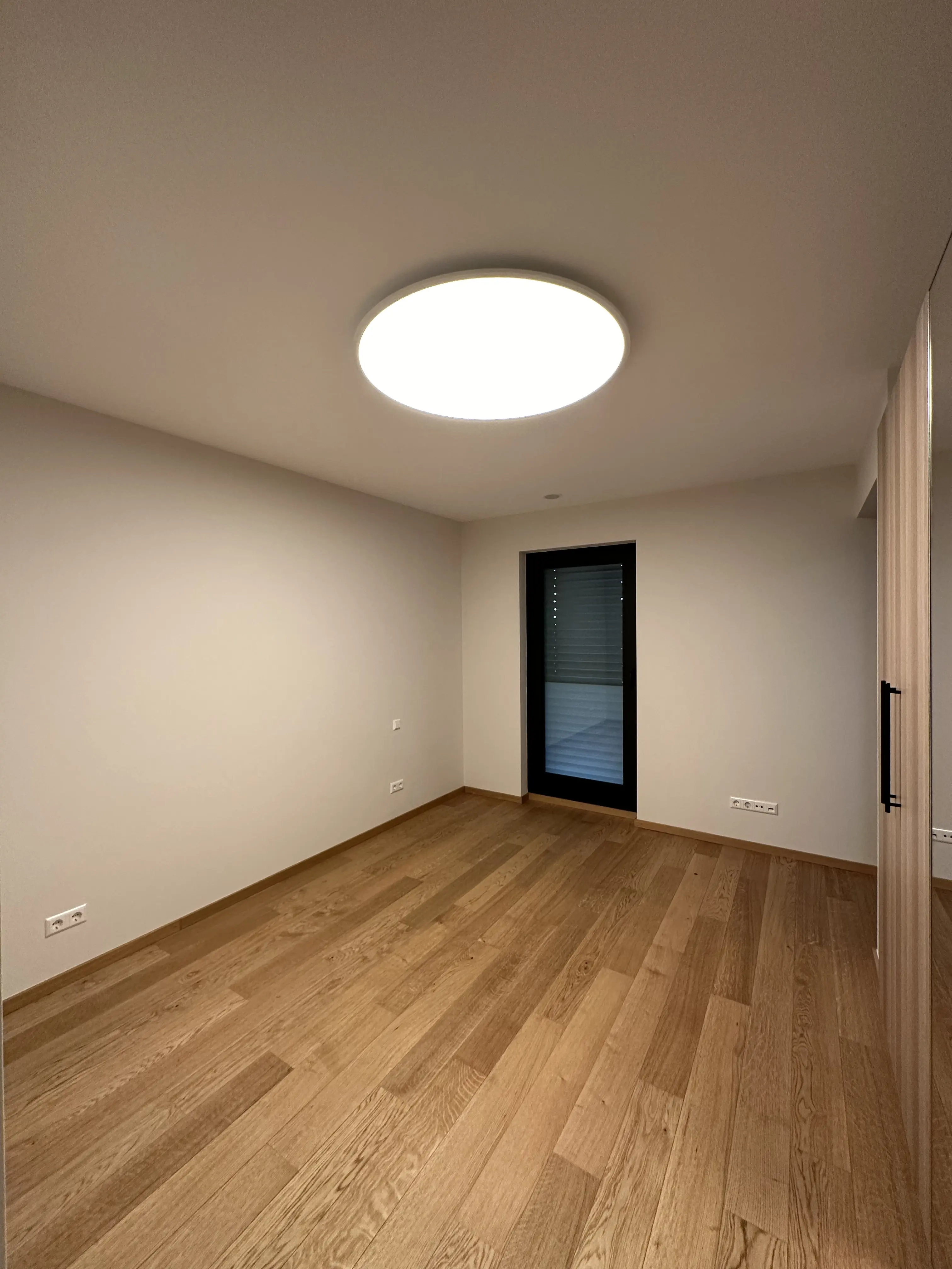 Parquet / laminate flooring 7